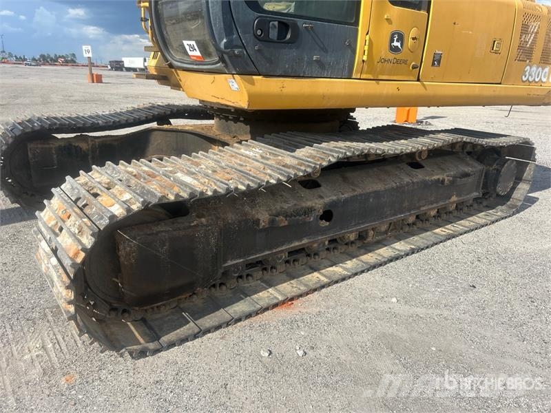 John Deere 330C LC Tracked Excavator Raupenbagger