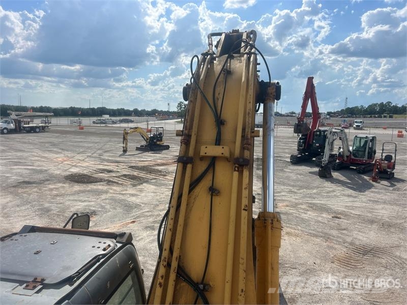 John Deere 330C LC Tracked Excavator Raupenbagger