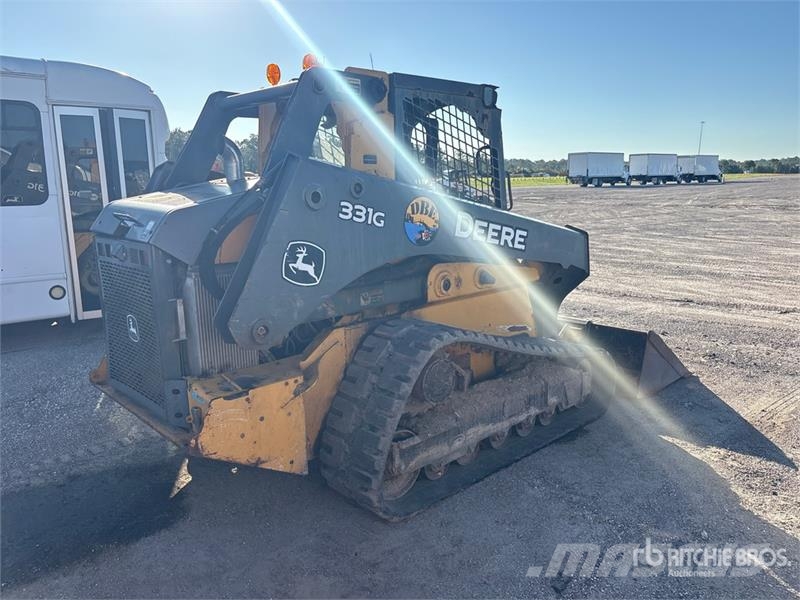 John Deere 331G Mini Pale Gommate