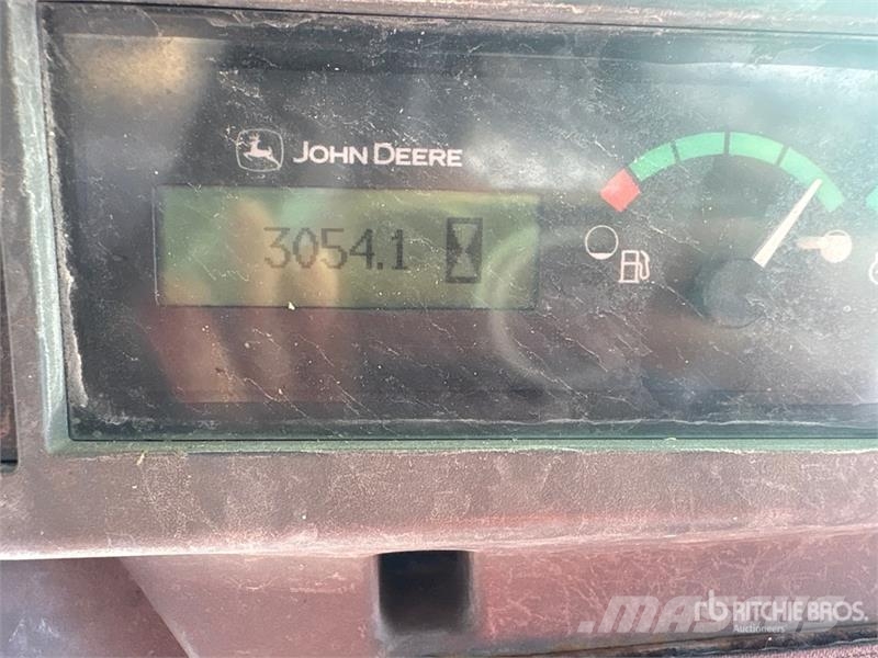 John Deere 331G Lietoti riteņu kompaktiekrāvēji