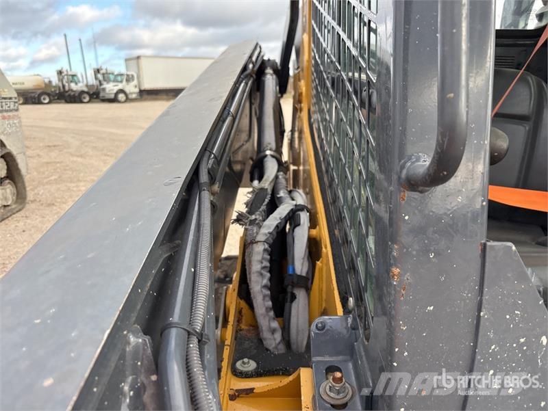 John Deere 331G Minilæsser - skridstyret