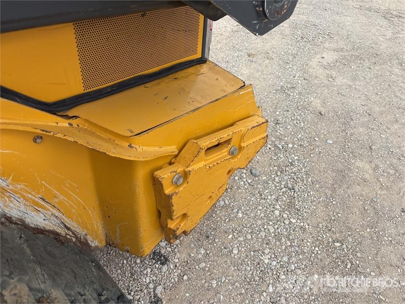 John Deere 331G Minilæsser - skridstyret