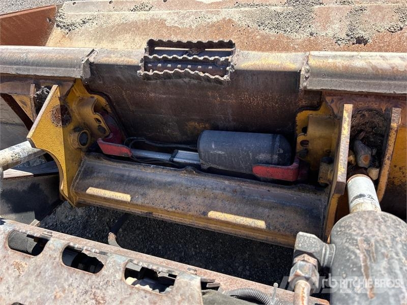 John Deere 332E Minicargadoras