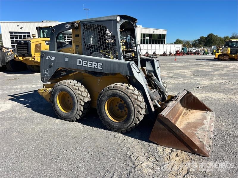 John Deere 332E Minicargadoras