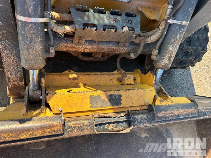 John Deere 333G Skid steer mini utovarivači