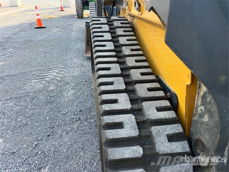 John Deere 333G Міні-навантажувачі
