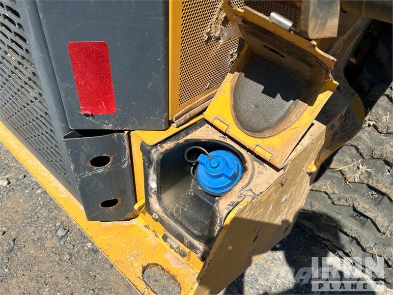 John Deere 333G Skid steer mini utovarivači