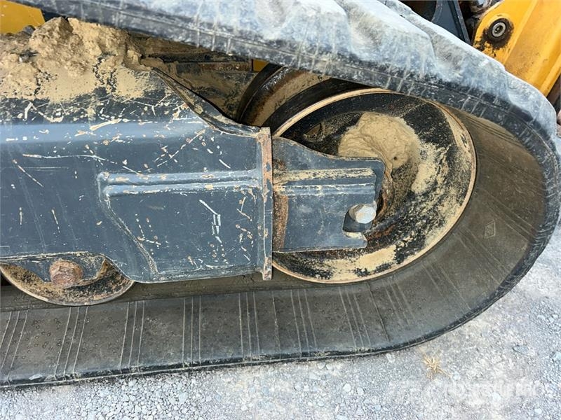 John Deere 333G Lietoti riteņu kompaktiekrāvēji