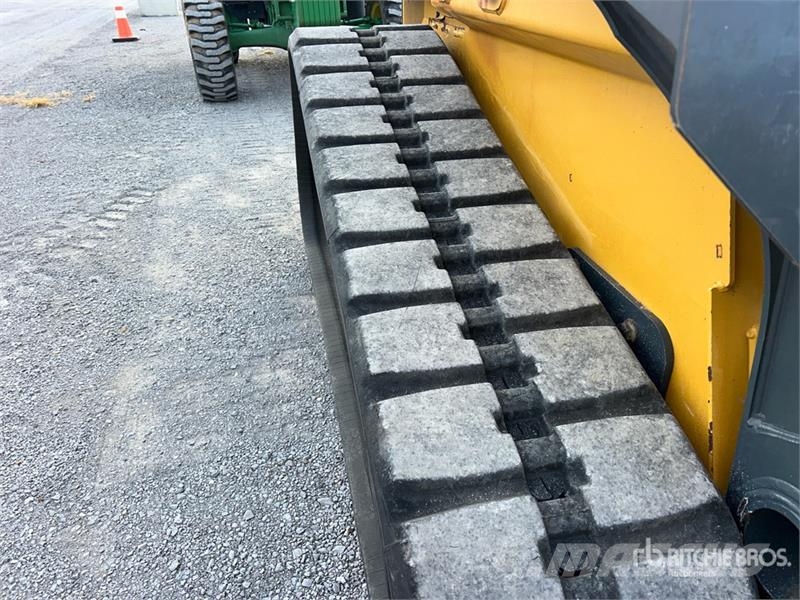 John Deere 333G Міні-навантажувачі