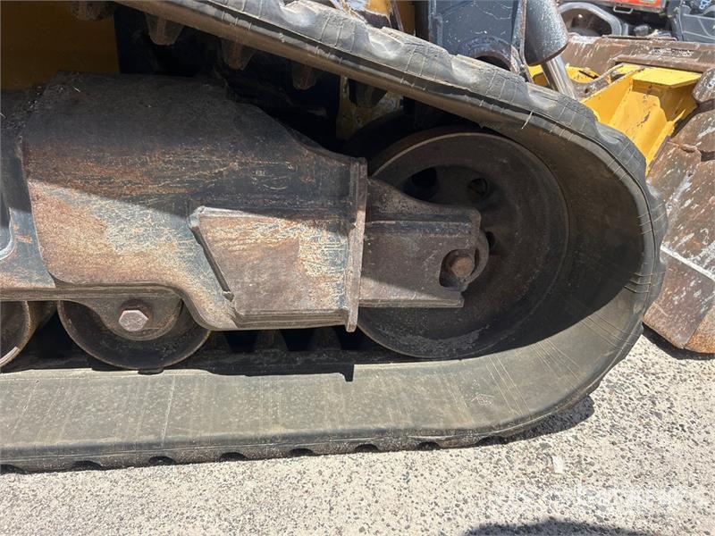 John Deere 333G Skid steer mini nakladalci