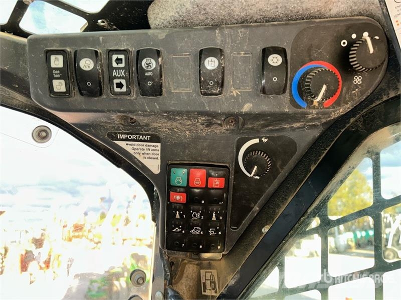 John Deere 333G Міні-навантажувачі