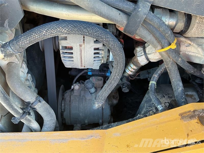John Deere 333G Skid steer mini nakladalci