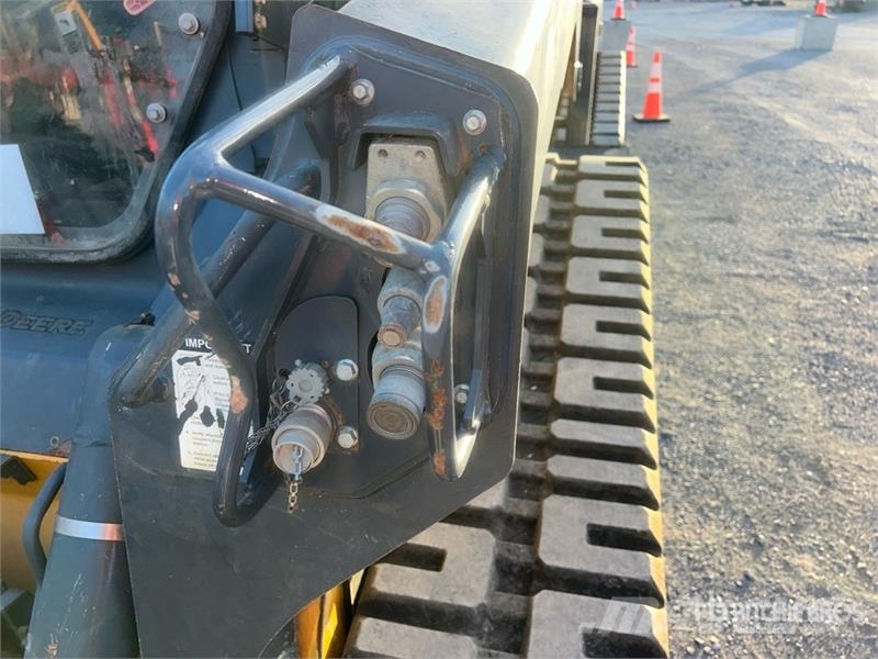 John Deere 333G Міні-навантажувачі