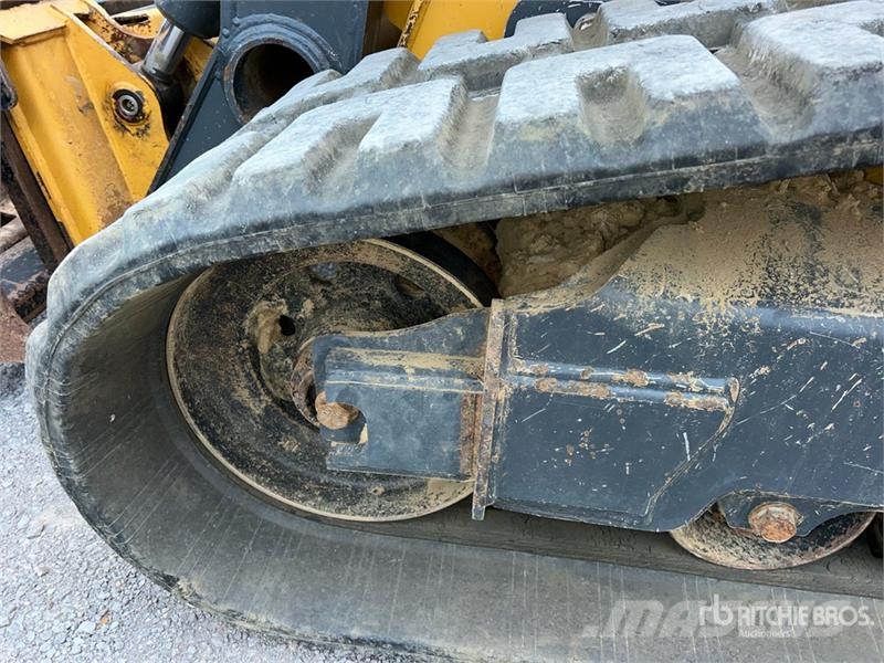 John Deere 333G Lietoti riteņu kompaktiekrāvēji