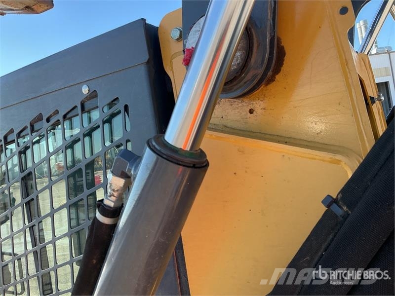 John Deere 333G Skid steer mini nakladalci