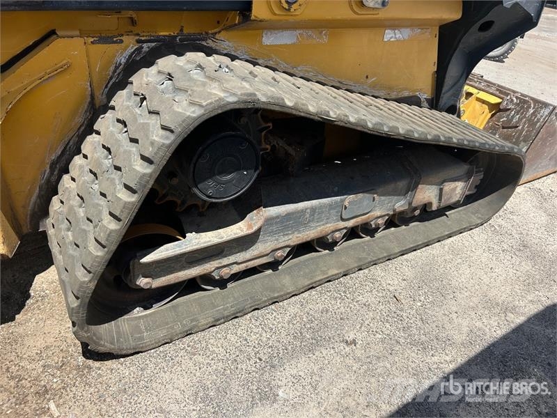 John Deere 333G Skid steer mini nakladalci