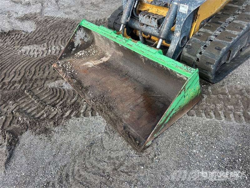 John Deere 333G Мини-погрузчики
