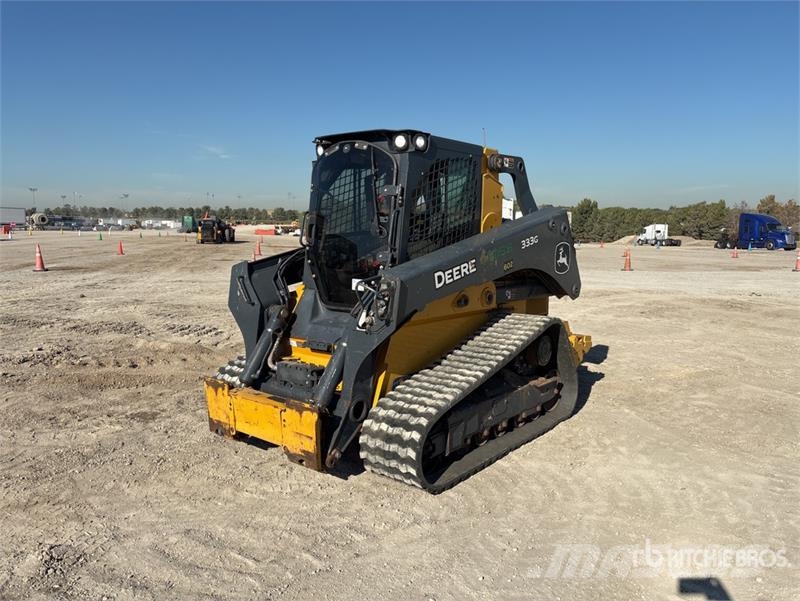 John Deere 333G Skid steer loaders