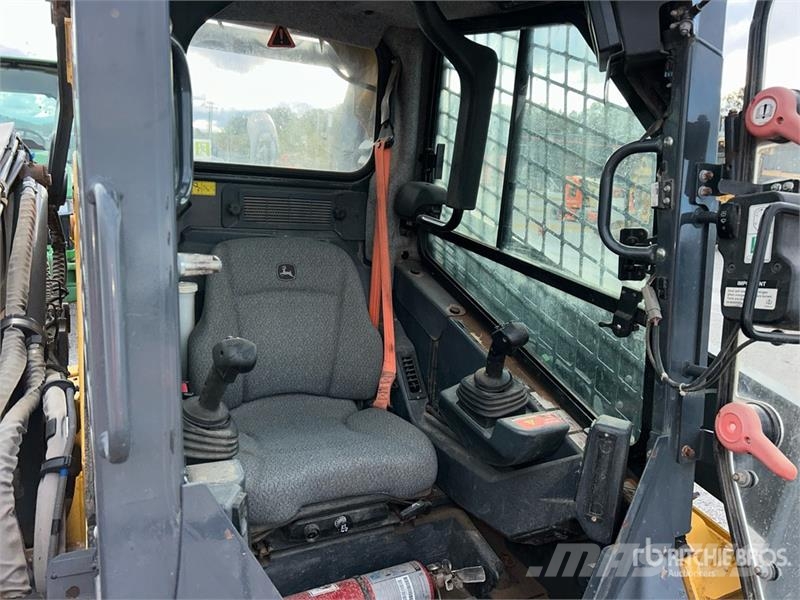 John Deere 333G Міні-навантажувачі