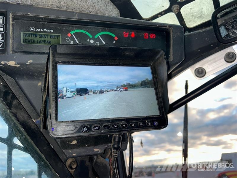 John Deere 333G Lietoti riteņu kompaktiekrāvēji