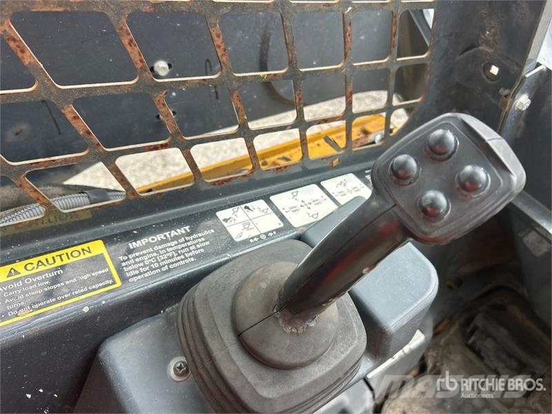 John Deere 333G Мини-погрузчики