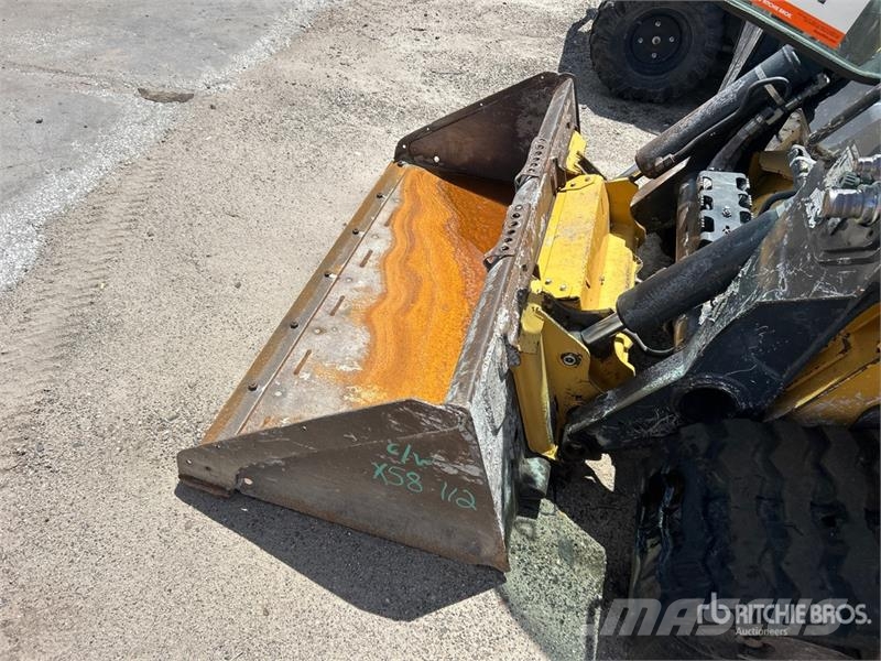 John Deere 333G Skid steer mini nakladalci