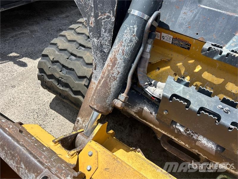 John Deere 333G Skid steer mini nakladalci