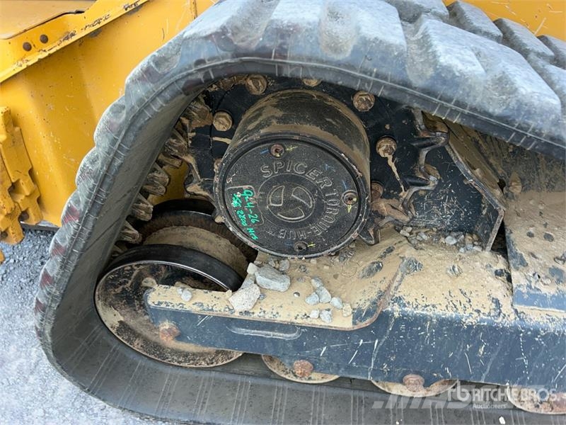 John Deere 333G Lietoti riteņu kompaktiekrāvēji