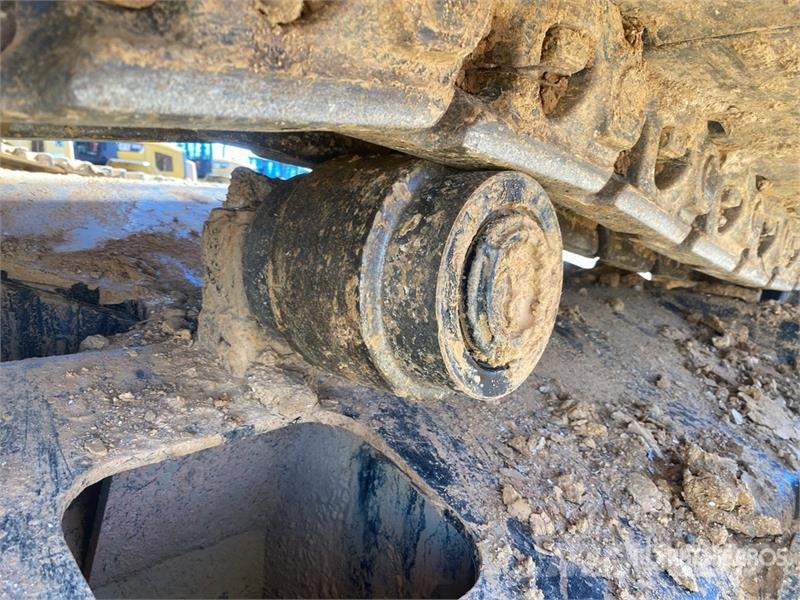 John Deere 350 P-Tier Pásové rýpadlá