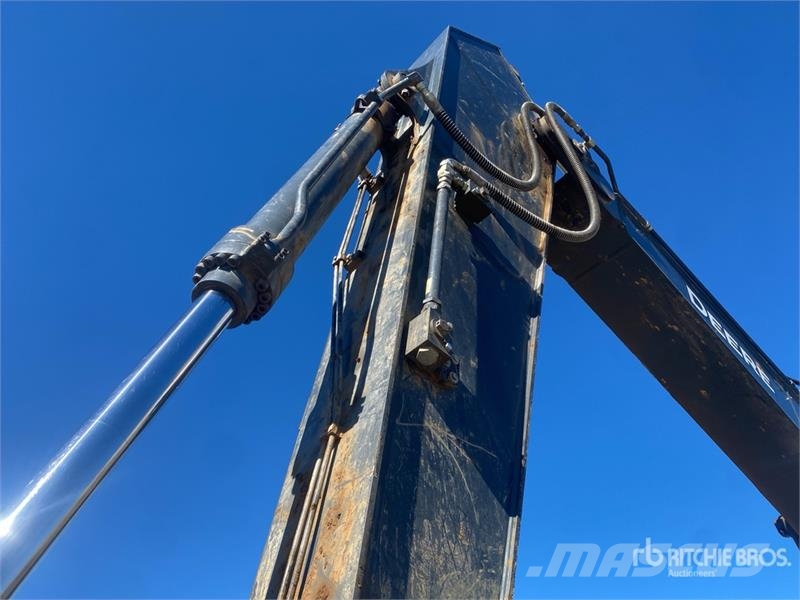 John Deere 350 P-Tier Pásové rýpadlá