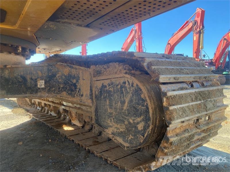 John Deere 350 P-Tier Pásové rýpadlá