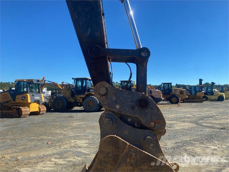 John Deere 350 P-Tier Pásové rýpadlá