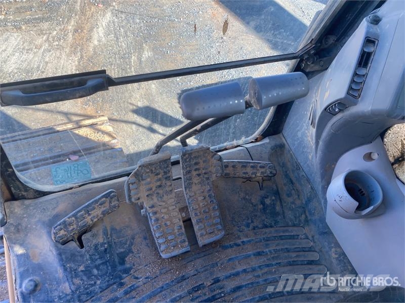 John Deere 350 P-Tier Pásové rýpadlá