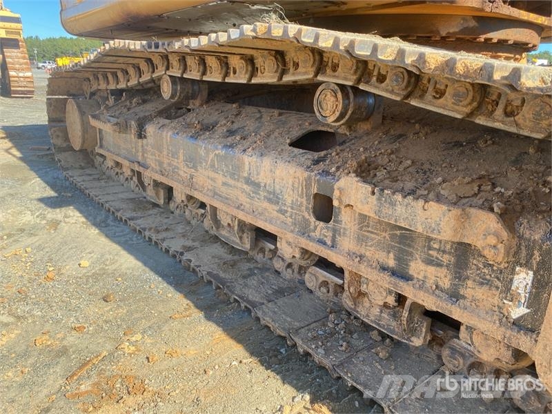 John Deere 350 P-Tier Pásové rýpadlá