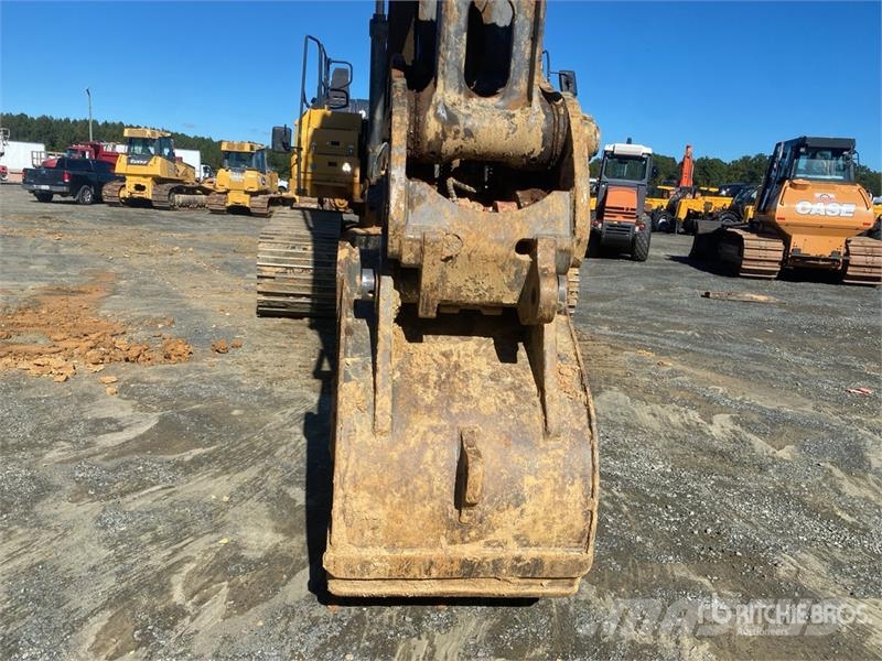 John Deere 350 P-Tier Pásové rýpadlá