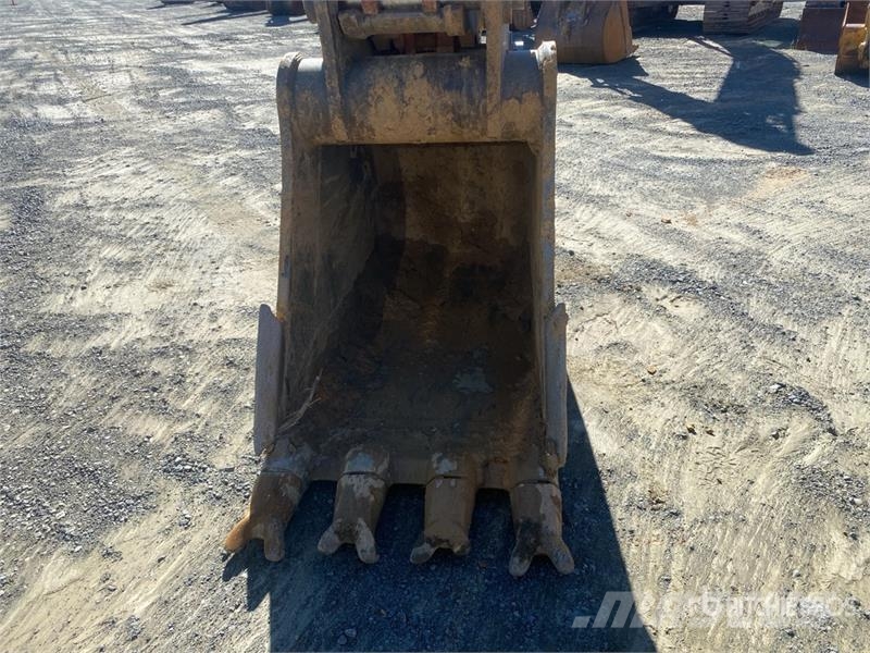 John Deere 350 P-Tier Pásové rýpadlá