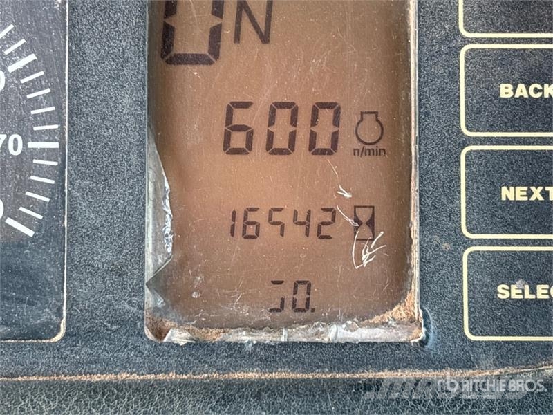 John Deere 350D 铰接式自卸车
