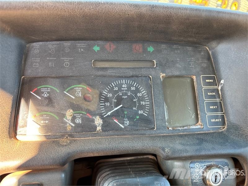 John Deere 350D 铰接式自卸车