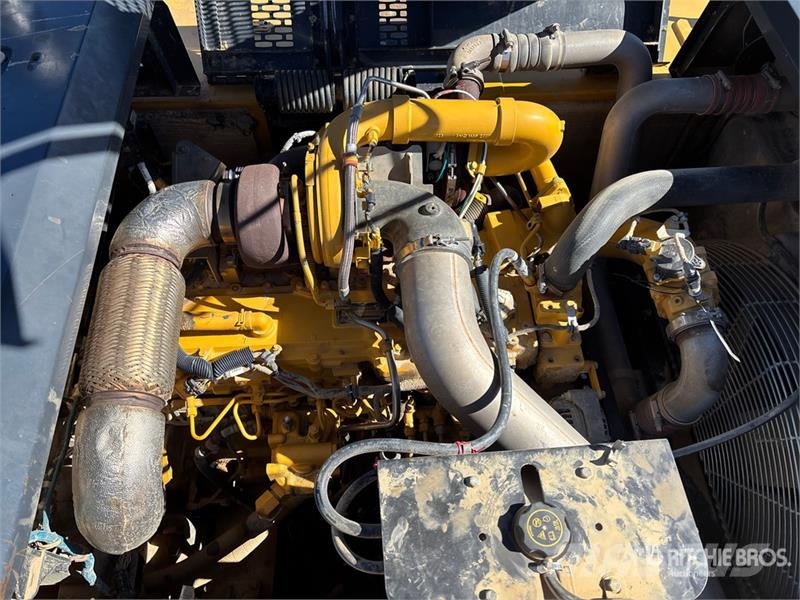 John Deere 350G LC Tracked Excavator Crawler excavators