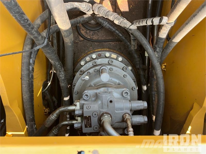 John Deere 350G LC Tracked Excavator Paletli ekskavatörler