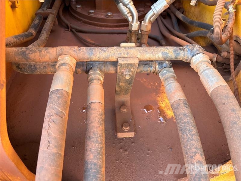 John Deere 350G LC Tracked Excavator 履带挖掘机