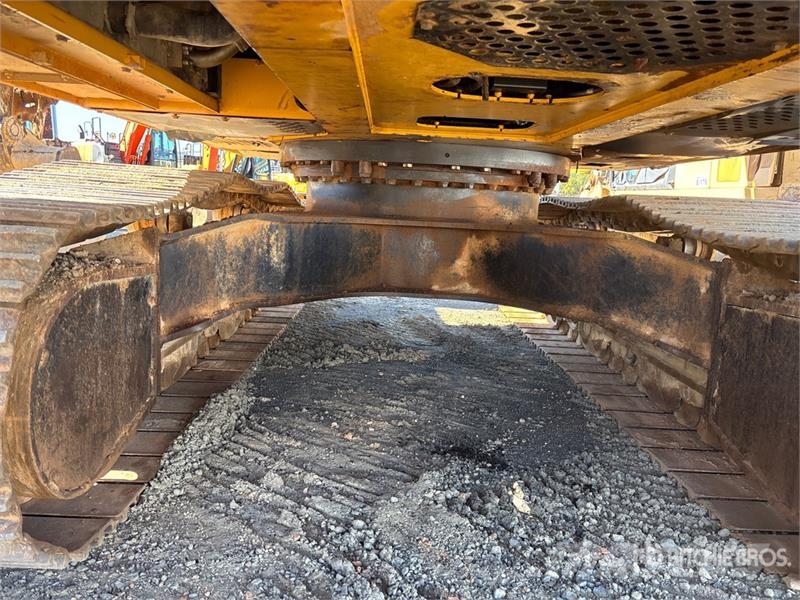 John Deere 350G LC Tracked Excavator Crawler excavators