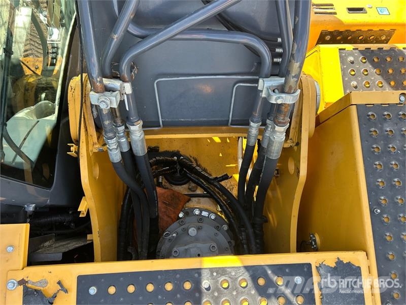 John Deere 350G LC Tracked Excavator Pásová rýpadla