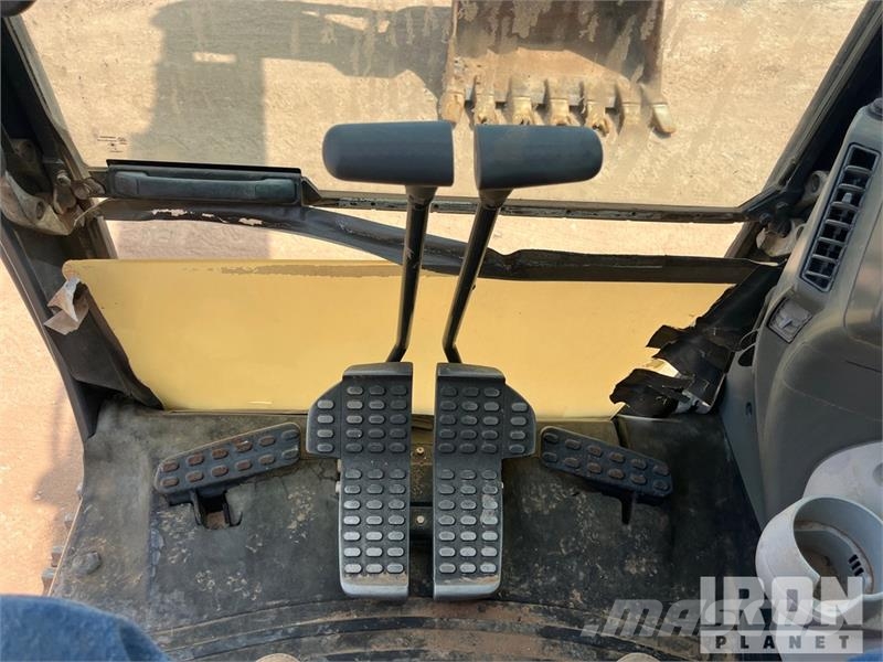 John Deere 350G LC Tracked Excavator Paletli ekskavatörler