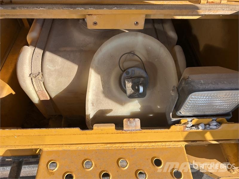John Deere 350G LC Tracked Excavator Kāpurķēžu ekskavatori