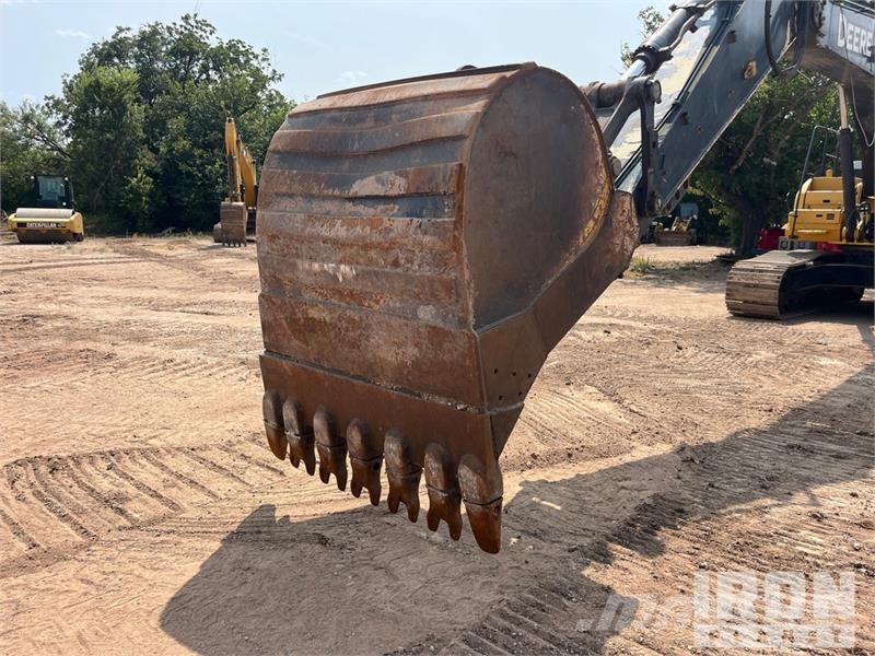 John Deere 350G LC Tracked Excavator Paletli ekskavatörler