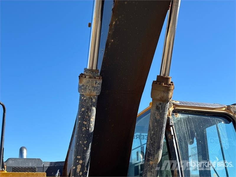 John Deere 350G LC Tracked Excavator Crawler excavators