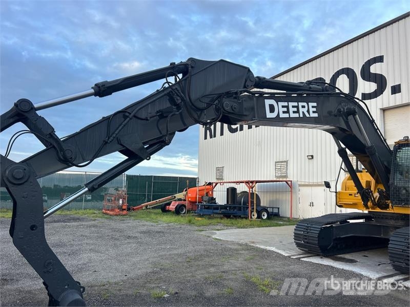 John Deere 350G LC Tracked Excavator حفارات زحافة