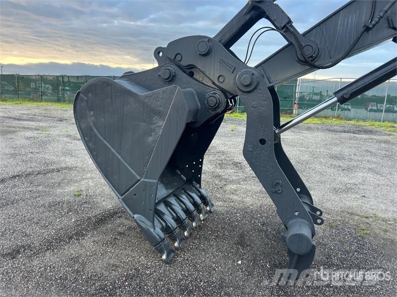 John Deere 350G LC Tracked Excavator حفارات زحافة
