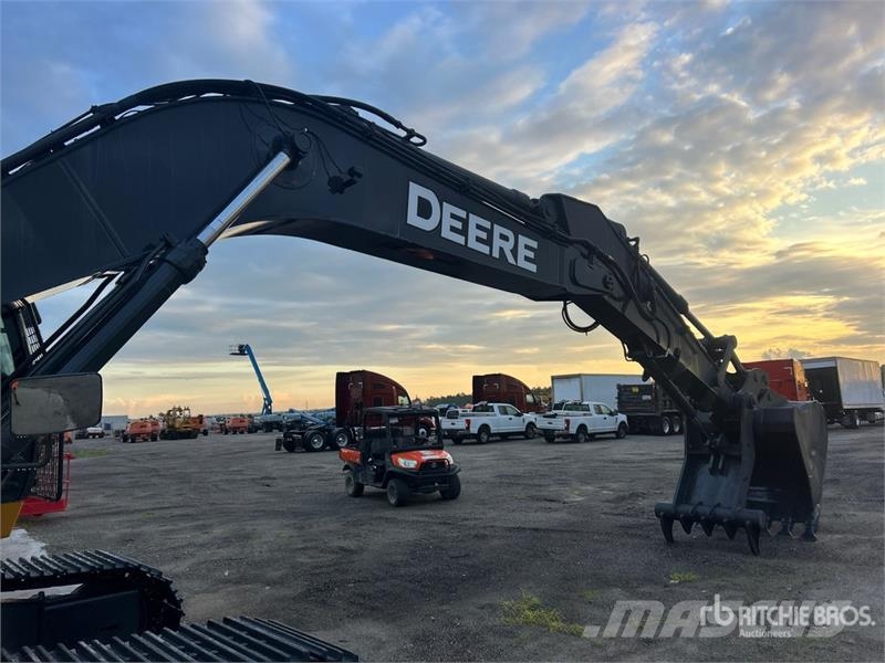 John Deere 350G LC Tracked Excavator حفارات زحافة